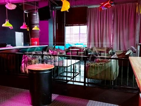 комерційна за адресою Велика Васильківська вул. (Червоноармійська), 72