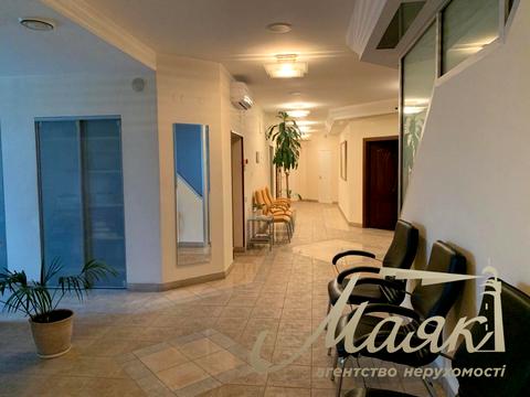 комерційна за адресою Велика Васильківська вул. (Червоноармійська), 64