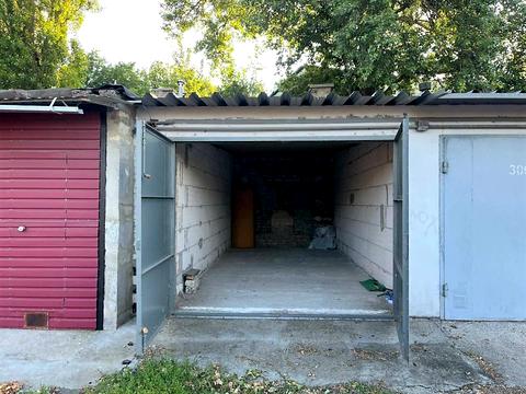 паркомісце за адресою Лабораторний пров., 9