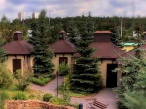 комерційна за адресою Петропавлівська вул., 20