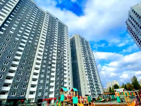 комерційна за адресою Коноплянська вул., 22-А