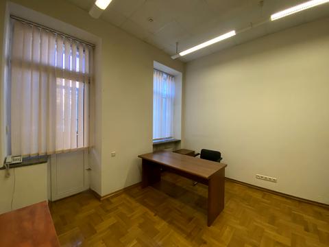 коммерческая по адресу Генерала Геннадия Воробьёва ул. (Курська), 3