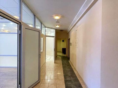 комерційна за адресою Велика Васильківська вул. (Червоноармійська), 64