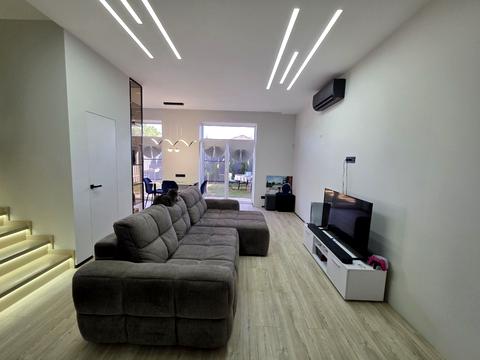 дом по адресу Широка