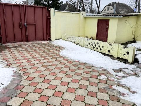 дом по адресу Захисників України