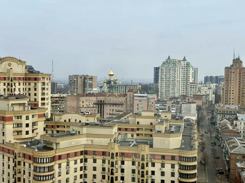 коммерческая по адресу Вячеслава Черновола ул., 20