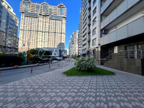 коммерческая по адресу Андрея Верхогляда ул. (Михайла Драгомирова), 16