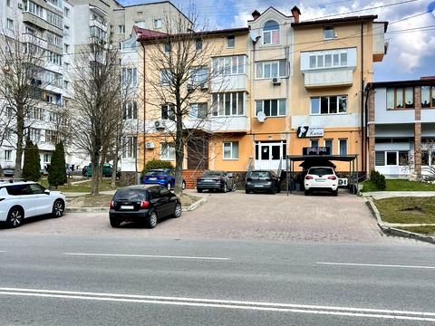 коммерческая по адресу Андрея Шептицкого ул., 5