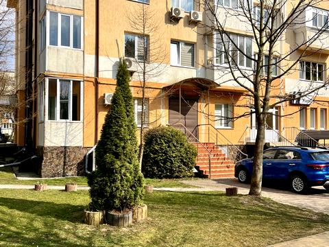 коммерческая по адресу Андрея Шептицкого ул., 5