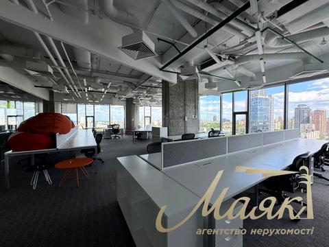 коммерческая по адресу Спортивная пл., 1А