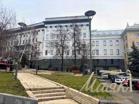 коммерческая по адресу Прорезная ул., 8