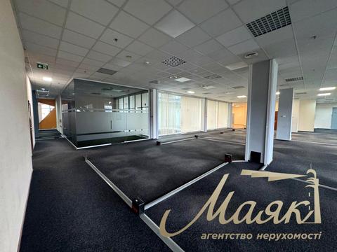 коммерческая по адресу Фізкультури ул., 30В