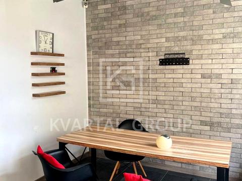 комерційна за адресою Західна вул., 8