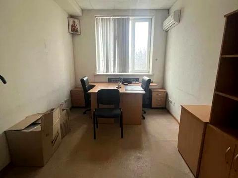 коммерческая по адресу Николая Михновского бульв. (Дружбы народов), 38