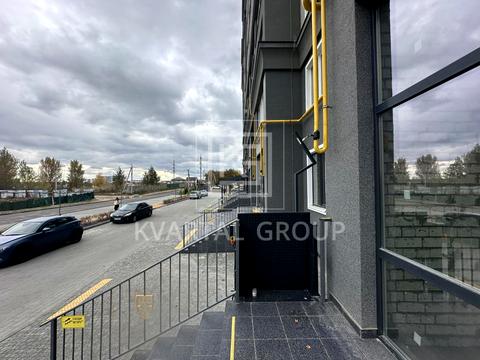 комерційна за адресою Івана Кожедуба вул., 3а