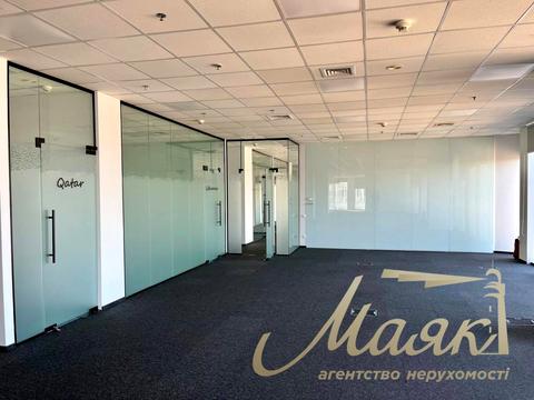 коммерческая по адресу Николая Амосова ул., 12