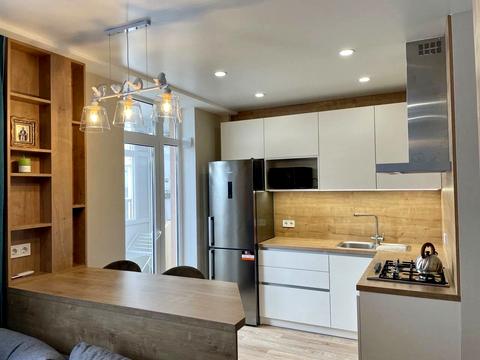 квартира за адресою Євгена Чикаленка вул., 43