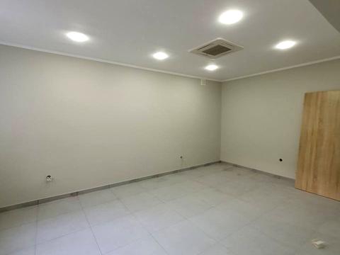 комерційна за адресою Наукова вул., 59а