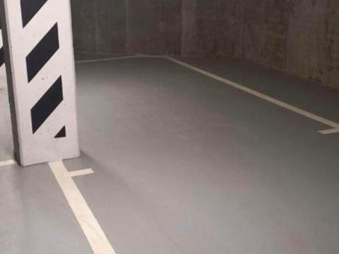 паркомісце за адресою Ґарета Джонса вул. (Сім'ї Хохлових), 12