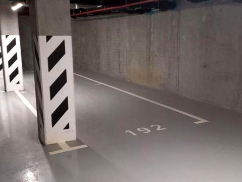 паркоместо по адресу Гарета Джонса ул. (Сімʼї Хохлових), 12