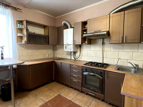квартира за адресою Тролейбусна вул., 28