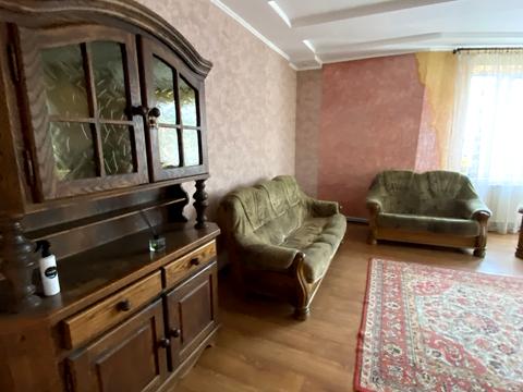 квартира за адресою Тролейбусна вул., 28