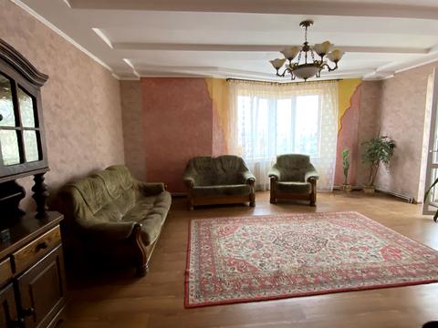 квартира за адресою Тролейбусна вул., 28