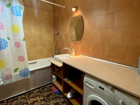 квартира за адресою Тролейбусна вул., 28
