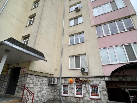 квартира за адресою Тролейбусна вул., 28
