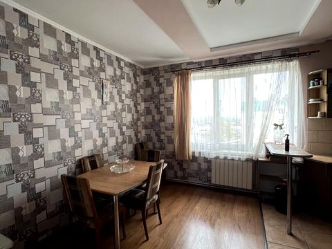 квартира за адресою Тролейбусна вул., 28