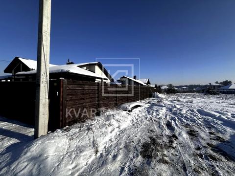 ділянка за адресою Євгена Плужника вул., 6