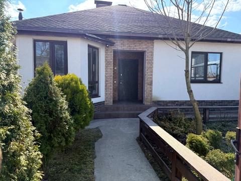 будинок за адресою Стадіонна