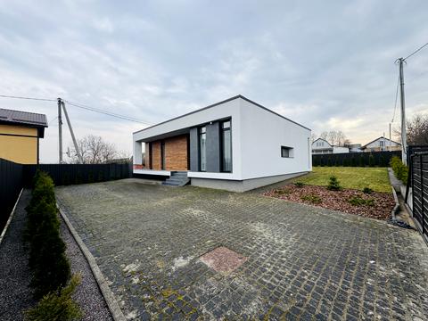 будинок за адресою Хутірська