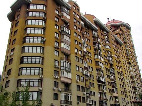квартира за адресою Євгена Коновальця вул. (Щорса), 32-Б