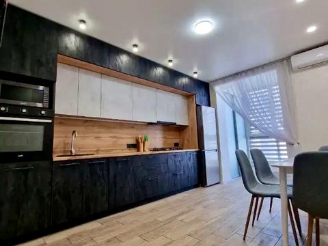 квартира за адресою Співдружності вул., 6