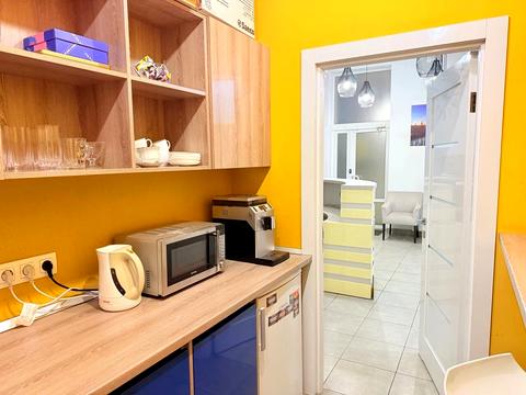 комерційна за адресою Ямська вул., 52
