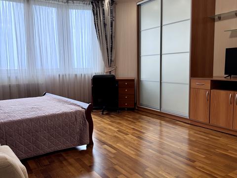 квартира за адресою Митрополита Андрея Шептицького вул. (Анатолія Луначарського), 10