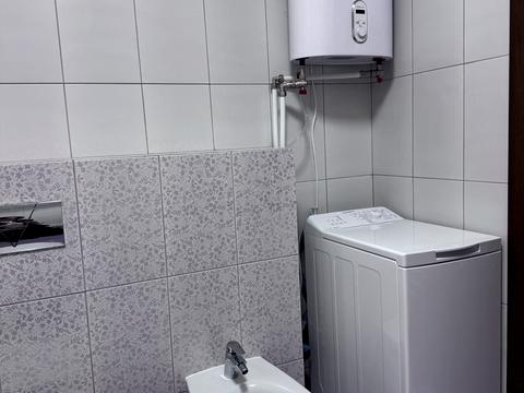 квартира за адресою Митрополита Андрея Шептицького вул. (Анатолія Луначарського), 10