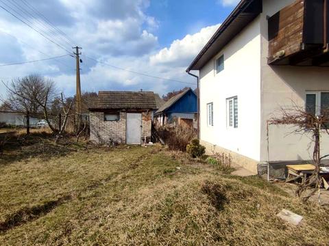 будинок за адресою Українська