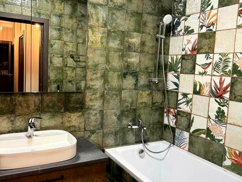 квартира за адресою Михайла Максимовича вул. (Онуфрія Трутенка), 28-Б