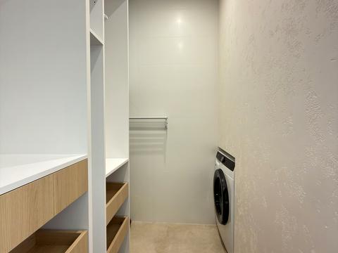 квартира за адресою Набережно-Рибальська вул., 27