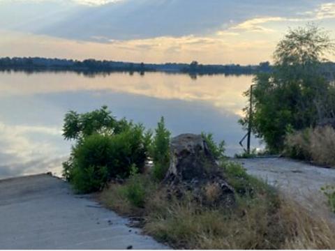 участок по адресу Прирічна, 16