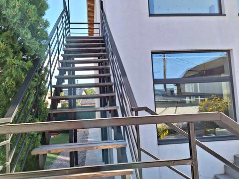 комерційна за адресою Анатолія Солов'яненка вул., 85А