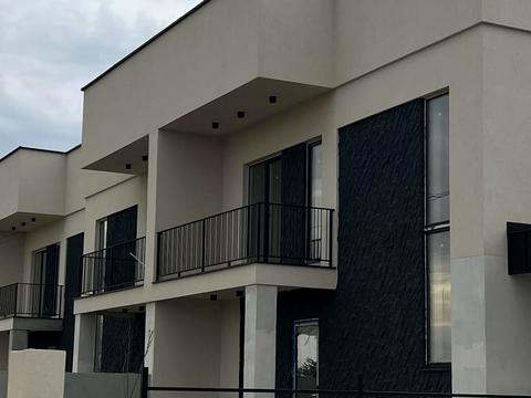 будинок за адресою колоскова, 93