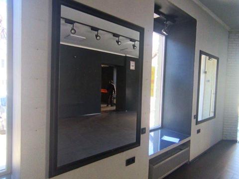 комерційна за адресою Польська вул., 17