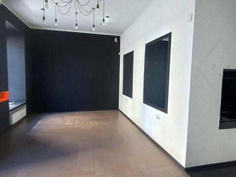 комерційна за адресою Польська вул., 17