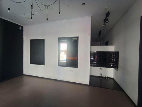 комерційна за адресою Польська вул., 17