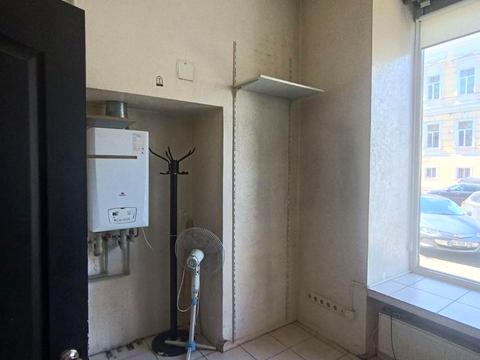 комерційна за адресою Польська вул., 17