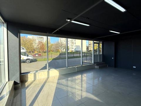 комерційна за адресою Райдужна, 25А