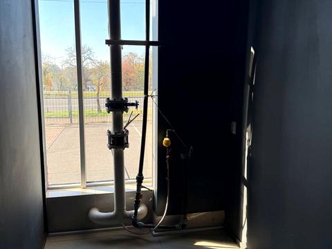 комерційна за адресою Райдужна, 25А